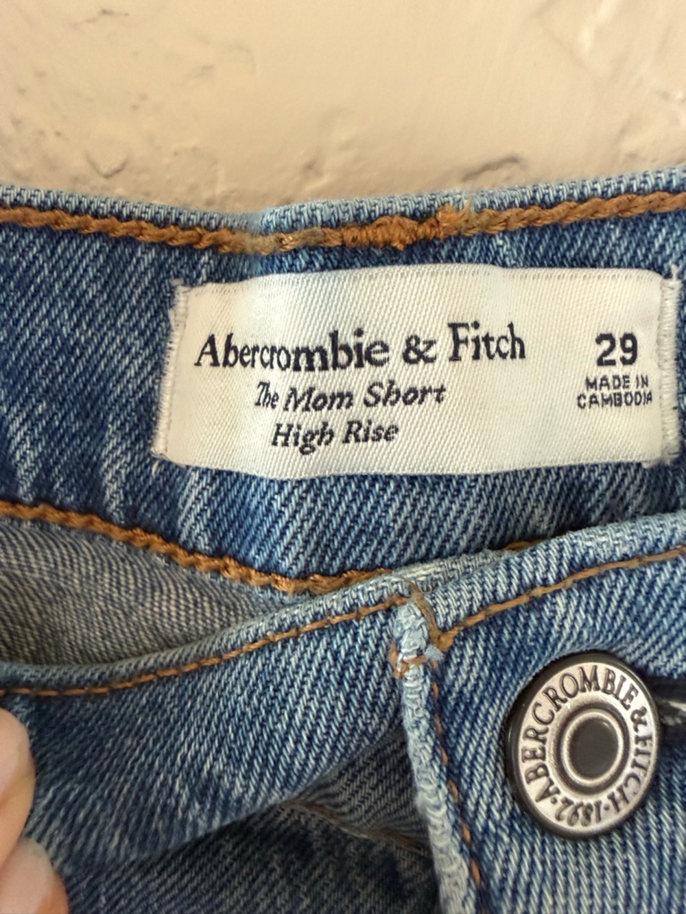 Abercrombie & Fitch The Mom short High Rise - Picture 3 of 4